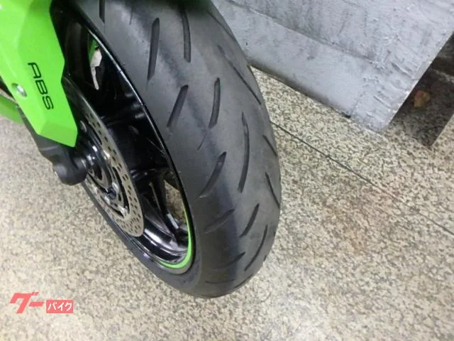 Kawasaki Ninja ZX-4RR ETC 2023 R8/12 2023 — миниатюра 2