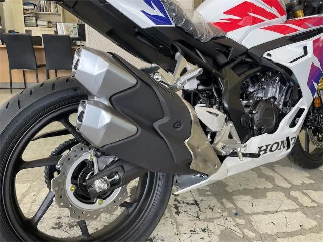 Honda CBR250RR 2025 — миниатюра 4