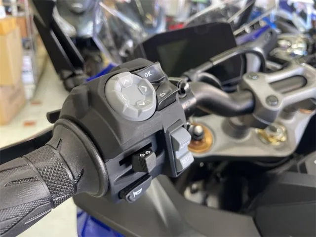 Suzuki GSX-S1000GT M6 2026 — миниатюра 2