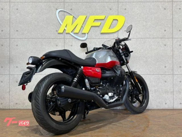 MOTO GUZZI V7 2023 — миниатюра 3
