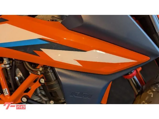 KTM 690SMC R 2024 — миниатюра 2