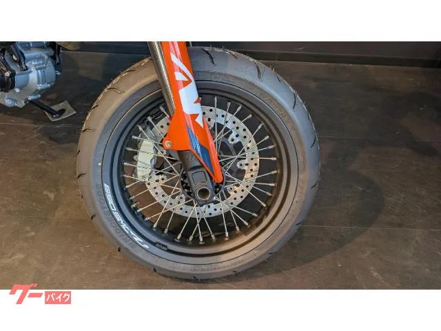 KTM 690SMC R 2024 — миниатюра 3