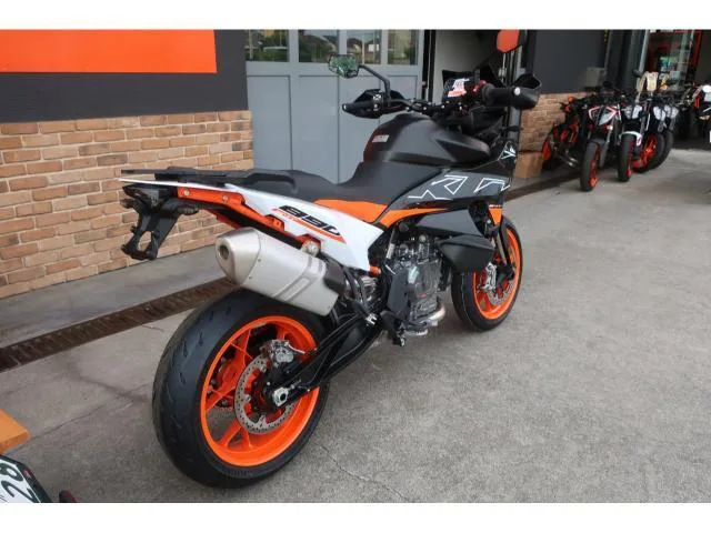 KTM 890SMT 2024 — миниатюра 3