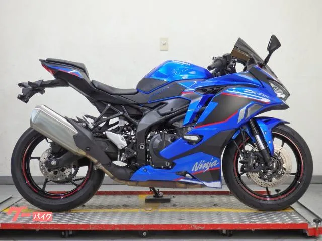 Kawasaki Ninja ZX-4R SE 74060 2024 — фото 1, купить с доставкой в Москву