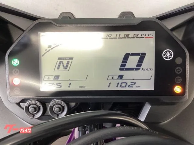 Yamaha YZF-R25 2023 RG74J 2023 — миниатюра 5