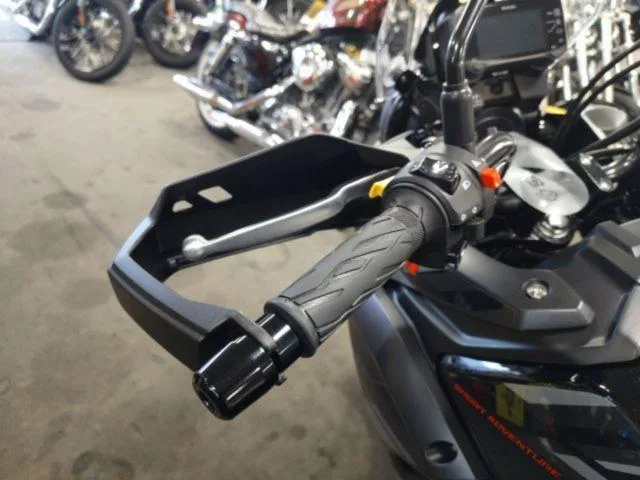 Suzuki V- 250 2024 — миниатюра 2