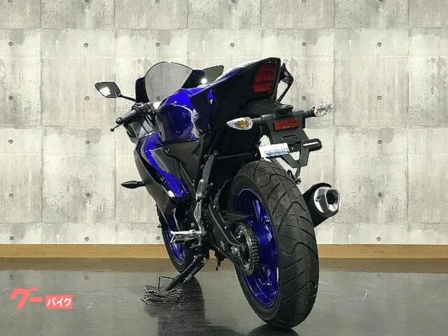 Yamaha YZF-R15 2023 — миниатюра 5
