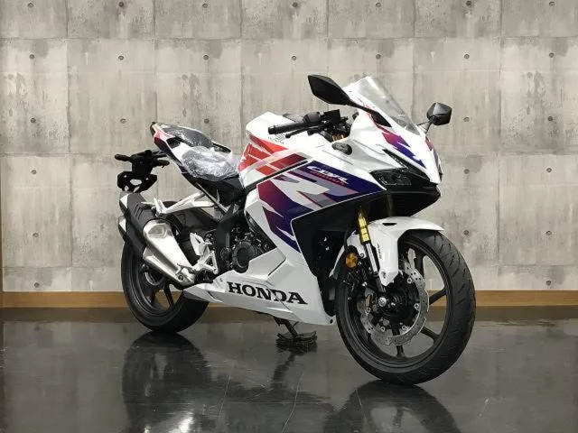 Honda CBR250RR 2025 — миниатюра 3