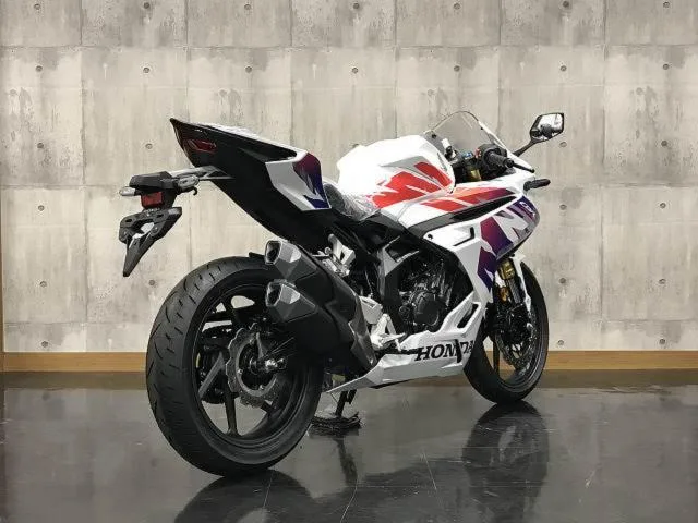 Honda CBR250RR 2025 — миниатюра 4