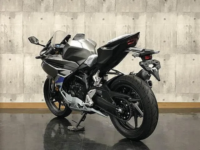 Honda CBR250RR 2025 — миниатюра 2