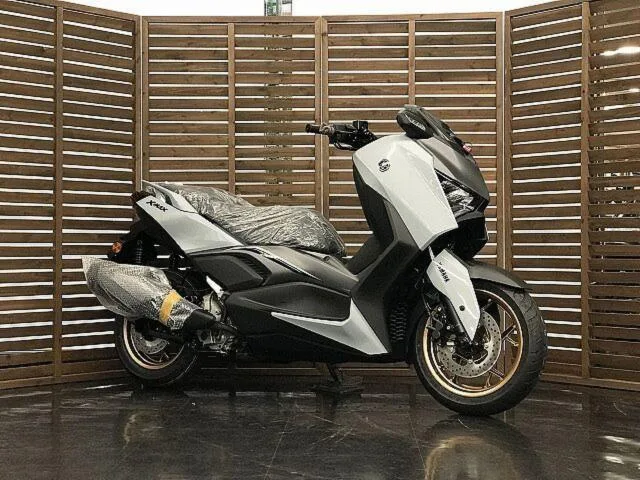 Yamaha X-MAX250 2025 — миниатюра 3