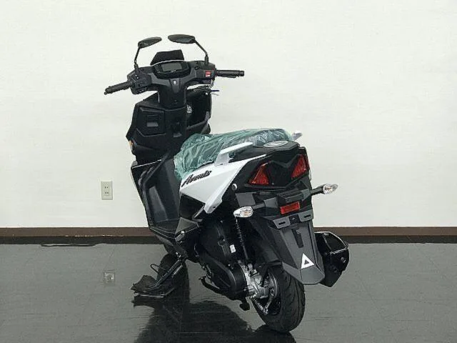Suzuki 125 2025 — миниатюра 2