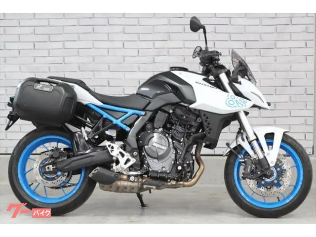 Suzuki GSX-8S ETC USB 2023 — миниатюра 3