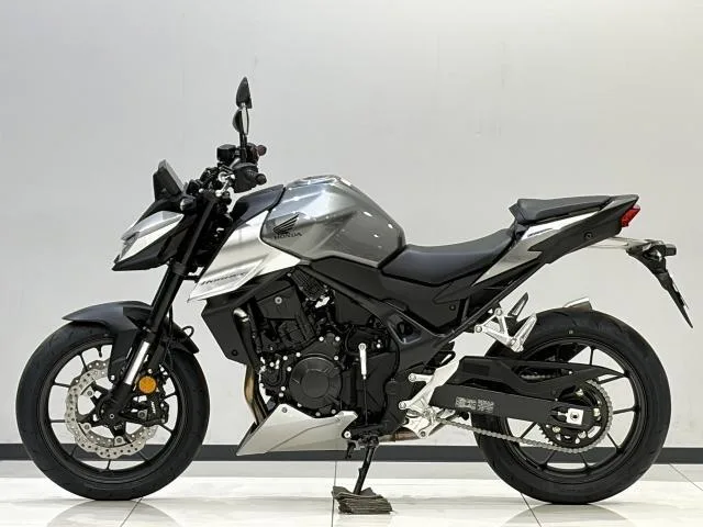Honda CB750 E-Clutch ETC2.0 M 2026 — миниатюра 5