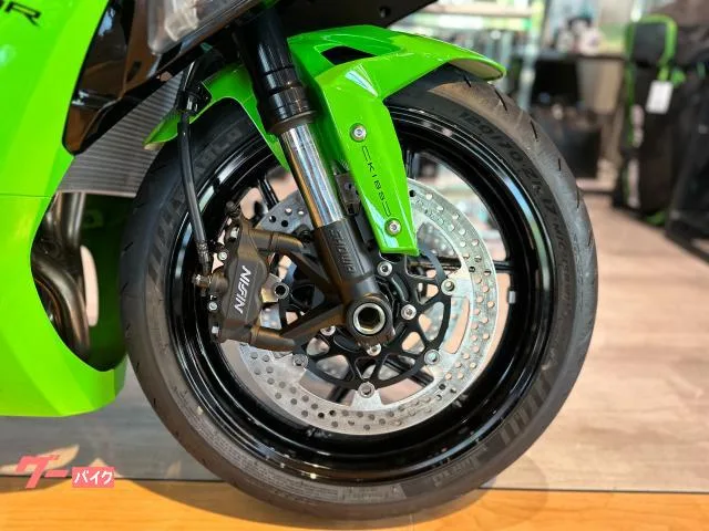 Kawasaki Ninja ZX-6R 21 2026 — миниатюра 5