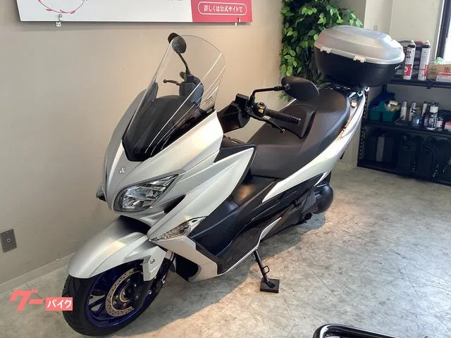 Suzuki 400 2023 — миниатюра 2