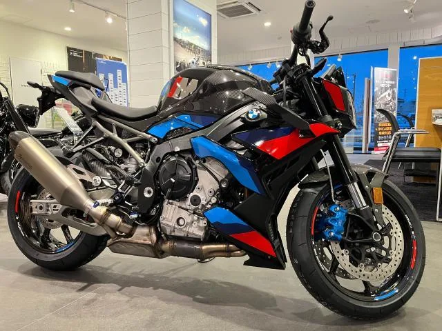 BMW M1000R 2025 2 M 2025 — миниатюра 2