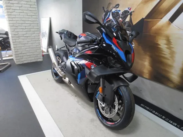 BMW M1000RR M 2026 — миниатюра 3