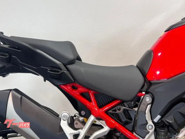 DUCATI V4S 2023 2023 — миниатюра 2