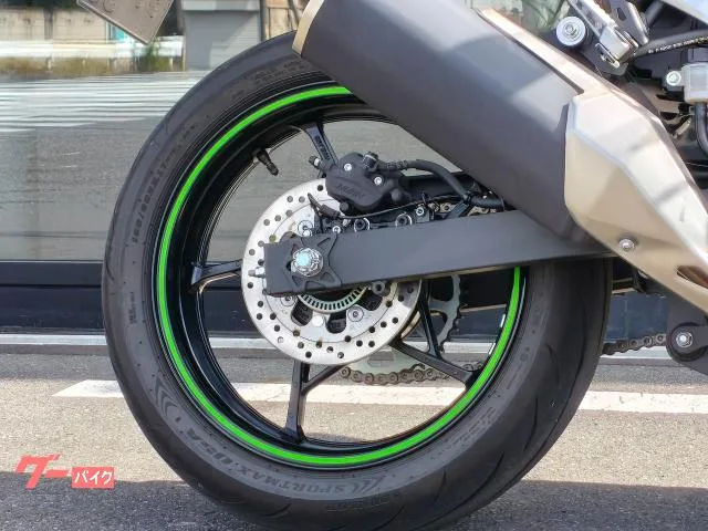 Kawasaki Z7 Hybrid 2025 — миниатюра 4