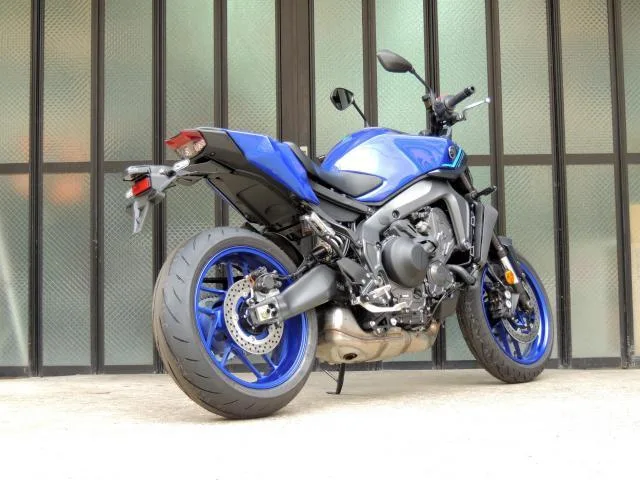 Yamaha MT-09 Y-AMT LED CP3 2025 — миниатюра 2