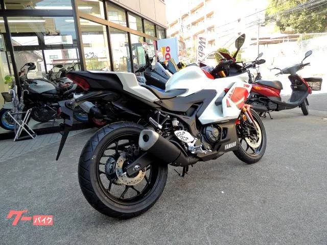 Yamaha YZF-R25 70ThAnniversaryEdition ABS 2026 — миниатюра 2