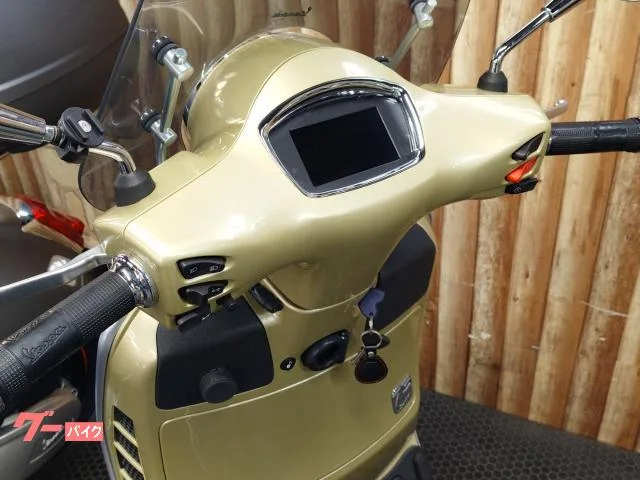 VESPA GTS 75th 2022 — миниатюра 2