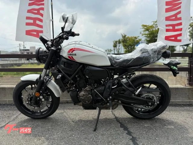 Yamaha XSR700 2024 — миниатюра 2