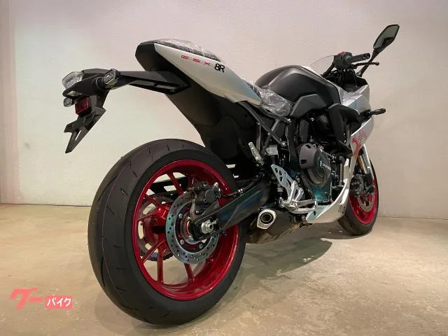 Suzuki GSX-8R 2024 — миниатюра 2