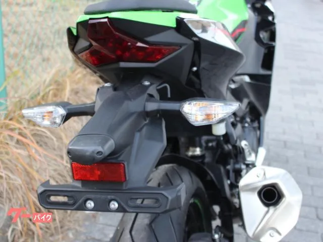 Kawasaki Ninja 400 ABS KRT 22 2022 — миниатюра 4