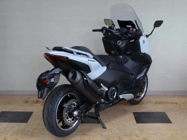 Yamaha TMAX560 TECHMAX 2026 — миниатюра 2