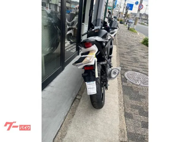 Yamaha YZF-R25 2025 — миниатюра 2