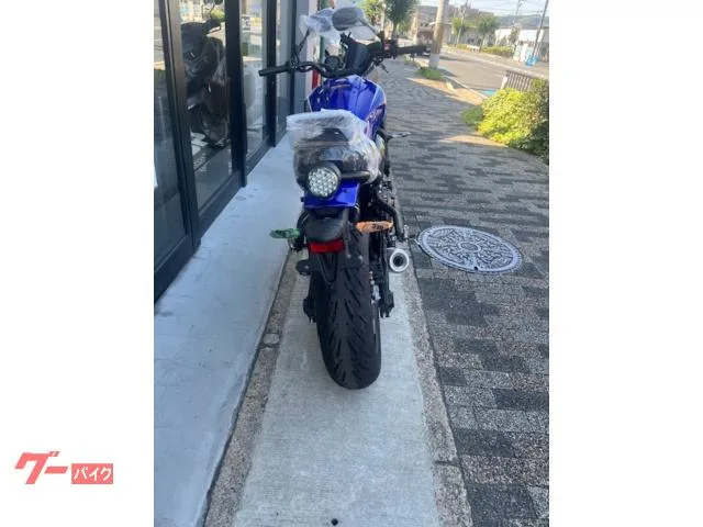 Yamaha XSR700 2024 — миниатюра 2