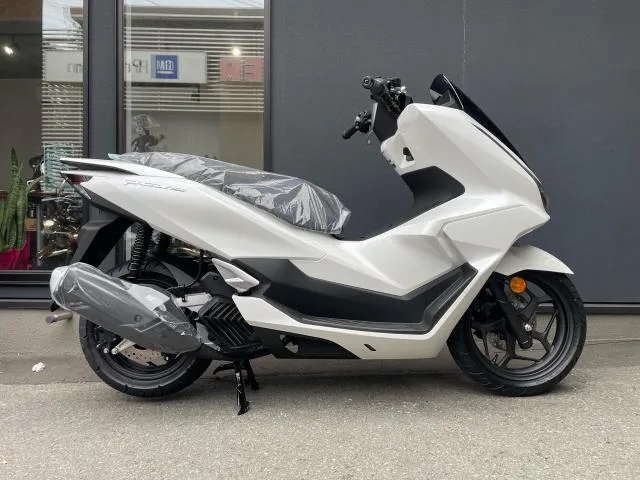 Honda PCX160 ABS LED USB 8.1L 2025 — фото 1, купить с доставкой в Москву