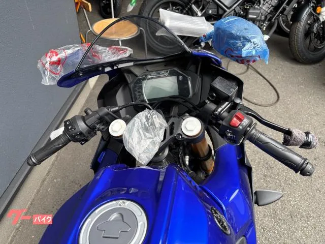 Yamaha YZF-R15 2023 - ABS 2023 — миниатюра 3