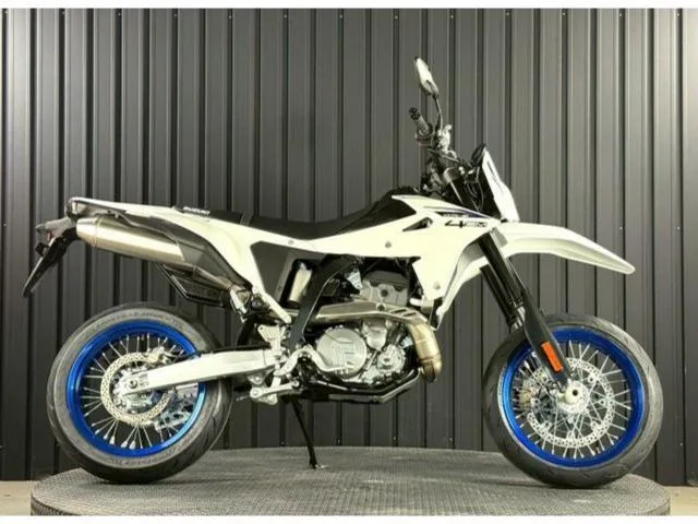 Suzuki DR-Z4SM ABS 2025 — миниатюра 2