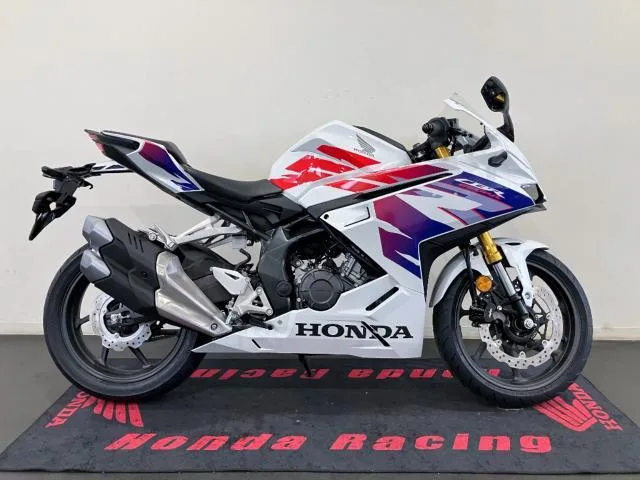 Honda CBR250RR 2025 — фото 1, купить с доставкой в Москву