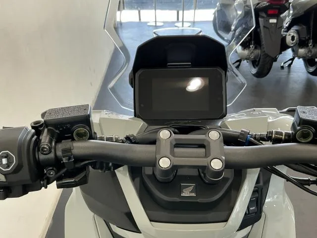 Honda ADV160 5.0TFT 2026 — миниатюра 4