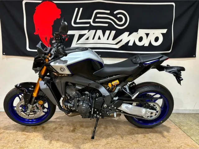 Yamaha MT-09 SP Brembo OHLINS 2024 — миниатюра 5