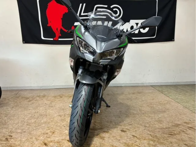 Kawasaki Ninja 400 2026 — миниатюра 4