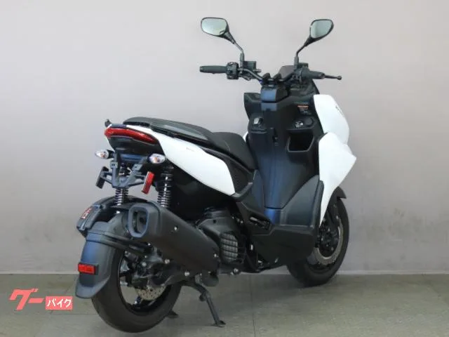 Yamaha X 2025 — миниатюра 2
