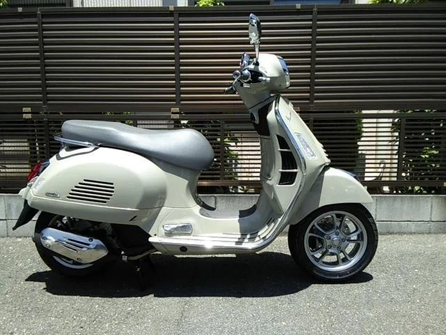 VESPA GTS 150Classic 2023 2023 — миниатюра 4