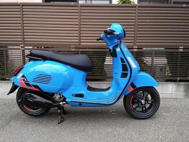 VESPA GTS 300 2025 — миниатюра 4