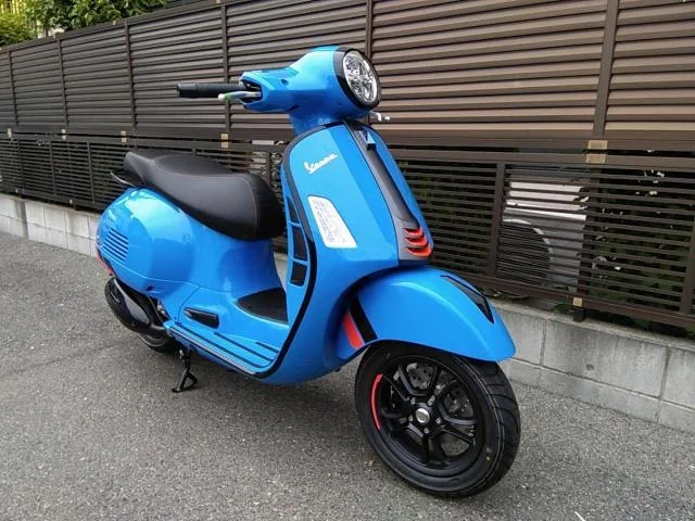 VESPA GTS 300 2025 — фото 1, купить с доставкой в Москву