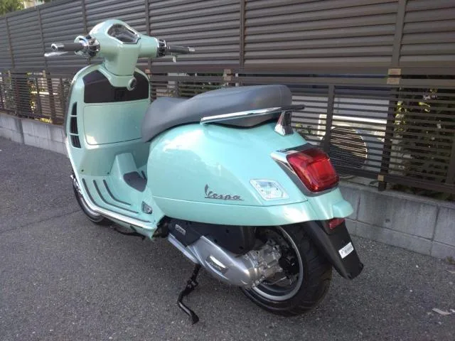 VESPA GTS 150 2025 — миниатюра 2