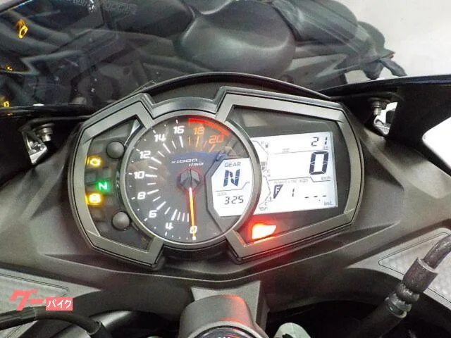 Kawasaki Ninja ZX-25R SE 2024 2022 — миниатюра 2