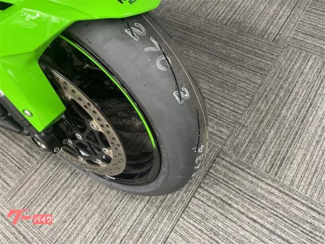 Kawasaki Ninja ZX-10R - 2022 — миниатюра 3