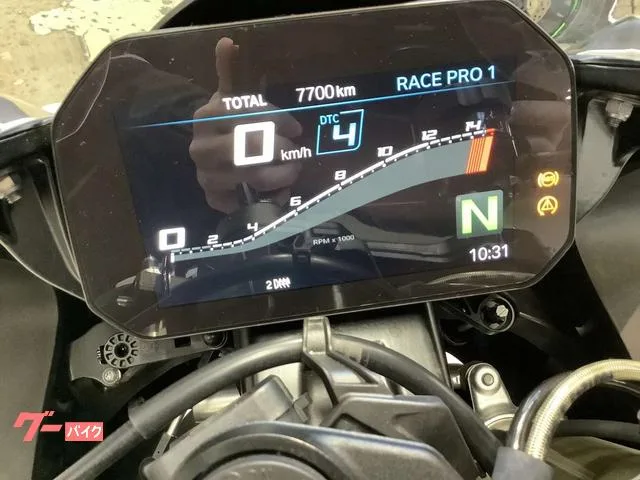 BMW S1000RR 2023 — миниатюра 2