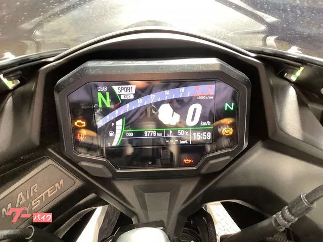Kawasaki Ninja ZX-25R SE rs gear USB 2023 — миниатюра 2