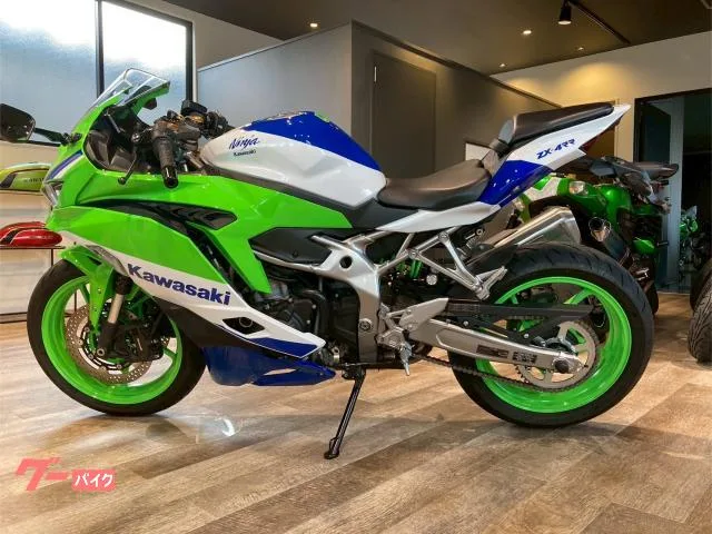 Kawasaki Ninja ZX-4RR 40th Anniversary Edition 40 2024 — миниатюра 3